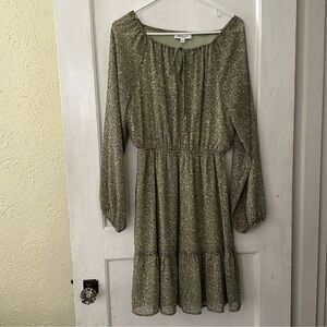 Gilli Green Floral Midi Dress